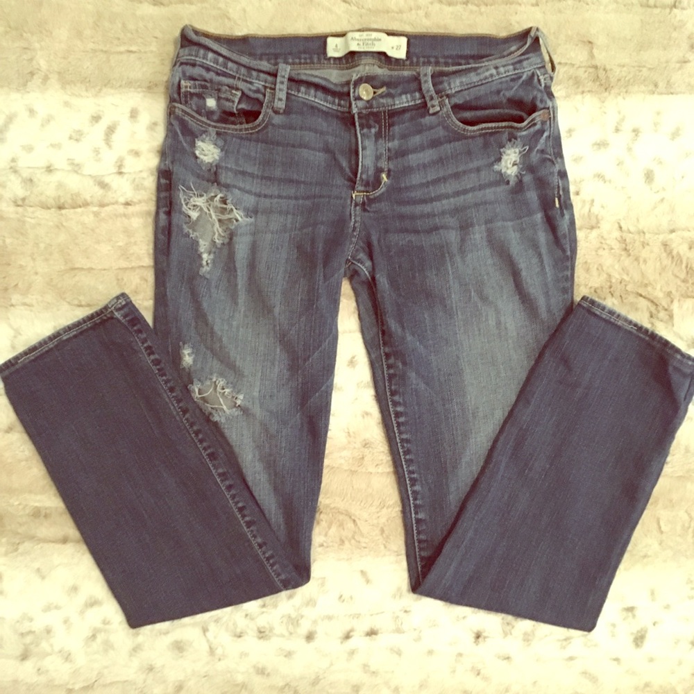 Distressed Boyfriend Jean